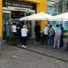 İkinci el araç fiyatları kontrolden çıkınca sıfır araçlar için kuyruk oluştu