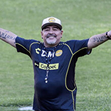 Efsane futbolcu Maradona, İspanya Milli Takımı'nın başına geçebilir
