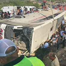 Mersin'de askerleri taşıyan otobüs devrildi: 4 şehit, 27 yaralı
