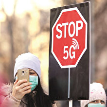 Dünya maskeyi de 5G’yi de istemiyor