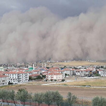 Meteoroloji mühendisi uyardı: Kum fırtınası etkisini sürdürecek