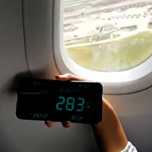 Yolcu uçağı kaç kilometre hızla kalkış yapıyor?