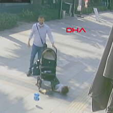 Kocaeli'de bebek arabasından düşen çocuğunu dövdü