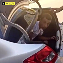 Yakaladıkları hırsızı otomobilin bagajına koydular