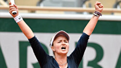 Czech tennis player Krejcikova advances to French Open semifinals
