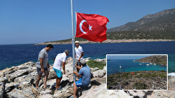 Bodrum'da ada ve koylara Türk bayrakları dikiliyor