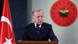 أردوغان يهنئ سيدات تركيا لكرة الطائرة بفوزهن بطولة أوروبا