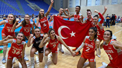 كرة طائرة: فتيات تركيا تحت 17 يتأهلن لنهائي بطولة أوروبا