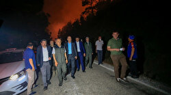 Tarım ve Orman Bakanı Kirişci Marmaris'teki orman yangınında havadan incelemede bulundu: Çok endişelendirecek bir yangın değil