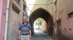 Kahramanmaraş'taki 150 yıllık bu evin altından yol geçiyor