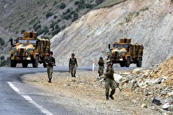 Turkish military sweeping SE towns of PKK