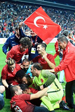 Footballers of Turkey celebrate their victory as they carry a massive Turkish flag after winning the cup in the European Amputee Football Federation (EAFF) European Championship final match between Turkey and England at Vodafone Park in Istanbul, Turkey on October 9, 2017.

