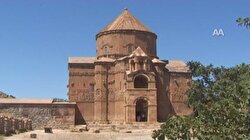 Akdamar Kilisesi'nde Ayin