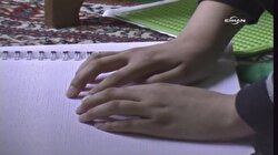 Braille alfabesiyle Kuran öğreniyorlar