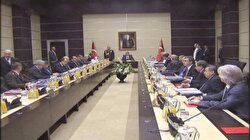 Kırmızı kitap değişiyor mu?
