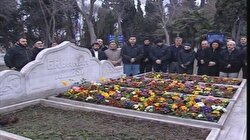 Erbakan'ın kabri ziyaretci akınına uğradı