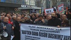 Gazetecilerden protesto