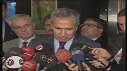Topuk selamı tartışması