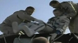 Soyuz dünyaya döndü