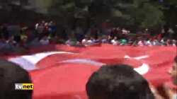 8 ŞEHİTE TÖREN
