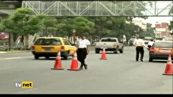 EL SALVADOR'DA ÇETER SİLAH BIRAKTI