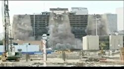 NEW ORLEANS'DE OTEL YIKILDI