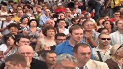 RUSYA'DA YENİ KANUNA PROTESTO
