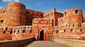 Tac Mahal'in kardeşi: Agra Kalesi