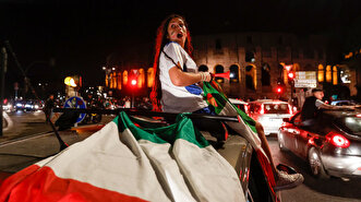 Italians celebrate the EURO 2020 trophy