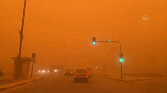 Massive sandstorm turns Baghdad orange