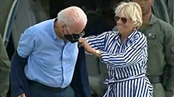 Biden struggles to put on jacket, drops glasses after disembarking from plane