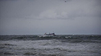 Emergency teams continue rescue efforts as ship sinks off Turkey's Black Sea