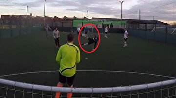 Halı saha maçında kaydedilmiş en klas gol!