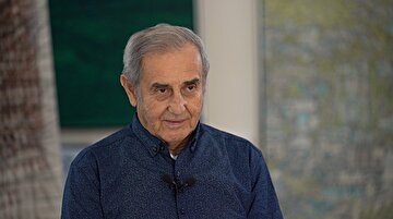 Devrim Erbil: "Bugün bir genç sanata başlayıp sanat yapamıyorsa onun eğitim yılları boşa geçmiş demektir."