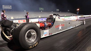 Drag yarışlarında bir ilk: Elektrikli dragster!