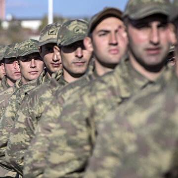 Yeni askerlik sistemi Resmi Gazete'de yayımlanarak yürürlüğe girdi.