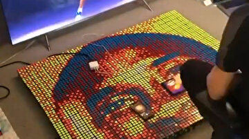 Yüzlerce Rubik Küpü ile 'Kobe Bryant' portresi