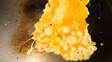 1 dakikada hazırlanan 'koronavirüs'lü omlet tarifi