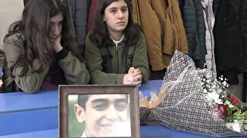 Depremde yitirdikleri arkadaşlarını unutmadılar