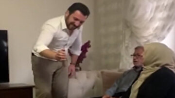 Koronavirüs nedeniyle cep telefonundan canlı bağlantıyla oğluna kız istedi