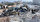 Sivil savunma ekibi Beyaz Baretliler, yaptıkları paylaşımlarda enkaz bölgelerinde arama-kurtarma çalışmalarını sürdürdüklerini kaydetti.