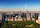 Dünya rekoru Manhattan'da<br><br>Burj Khalifa'nın dışında, Manhattan'daki Central Park Tower'da bulunan bir çatı katı şu anda dünyanın en yüksek konutu rekorunu elinde tutuyor. Daire, New York City'nin 1.416 fit yukarısında duran 129. katta yer almaktadır.