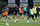 Süper Lig'de lider Galatasaray'ın 5 puan gerisinde olan Fenerbahçe, şampiyonluk mücadelesindeki kritik virajda pazar günü Beşiktaş ile oynayacağı maçın hazırlıklarını sürdürüyor.<br>