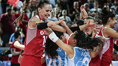 Volleyball: Turkish women advance to European Final
