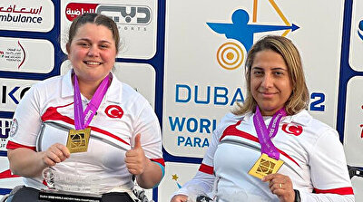 سيدات تركيا بطلات العالم في الرماية بالقوس لذوي الإعاقة