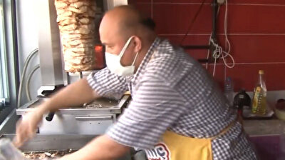 Good people everywhere: 'Suspended doner' feeds hungry students in Turkey