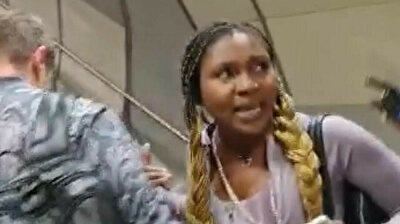 Foreign woman refuses to wear mask on Turkish subway as guard kicks her out