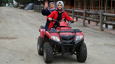 Turkish women have time of their lives at amusement park during ‘Older Persons’ event