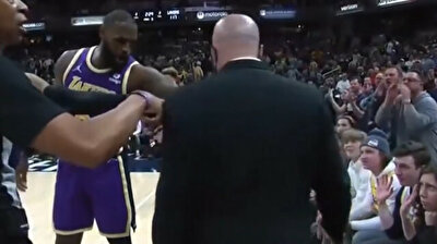 Lebron James gets couple ejected from courtside seats during Lakers game