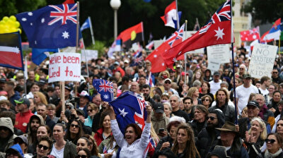 Australians protest mandatory vaccination in Sydney